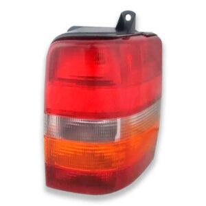 Lanterna Traseira Cherokee 93 94 95 96 97 98  Limit / Laredo Lado Direito