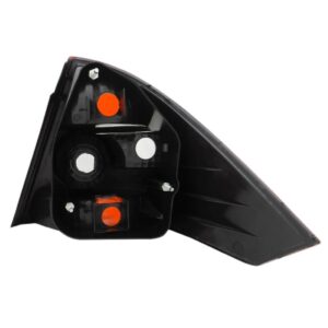 Lanterna Fiesta Sedan Bicolor 03 04 05 06 07 08 09 1ª Linha Esquerdo