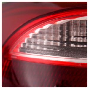 Lanterna Traseira Voyage 2013 A 2016 Bicolor Borda Cromada Lado Esquerdo