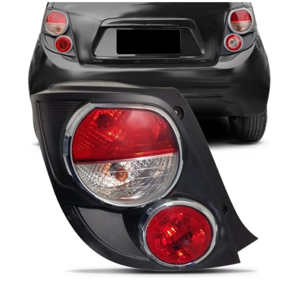 Lanterna Traseira Sonic 2012 A 2015 Hatch Aro Cromado Lado Esquerdo